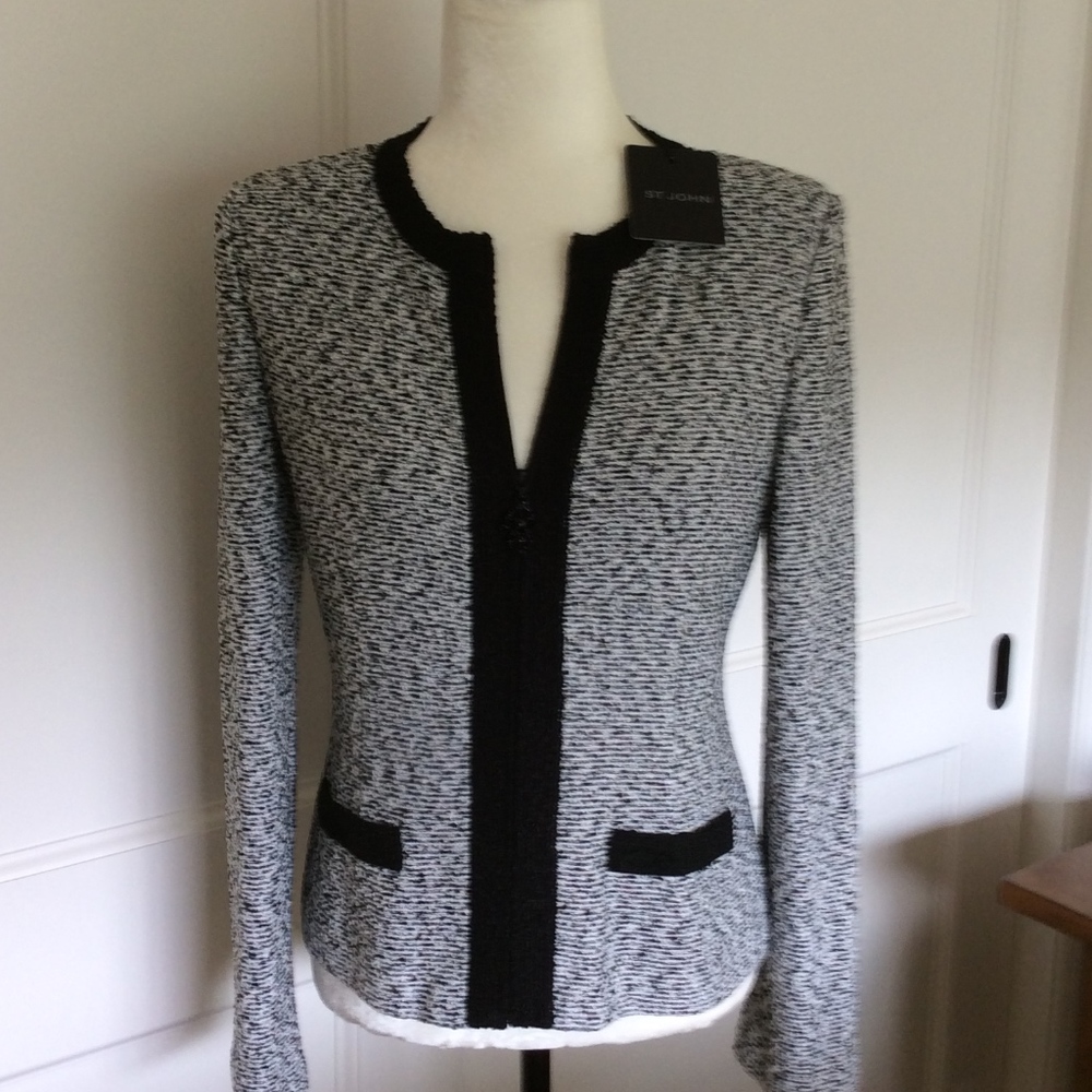 CRAZY SALE St. John Collection Blazer Size 4 (NWT)